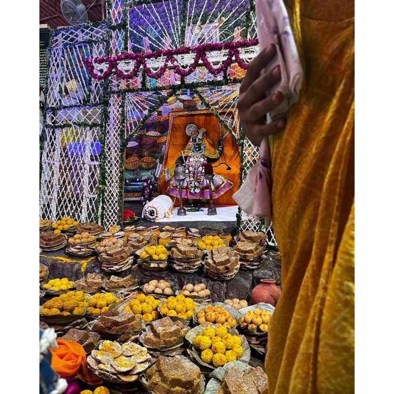 Giriraj Seva  Sweets Bhoga Offering